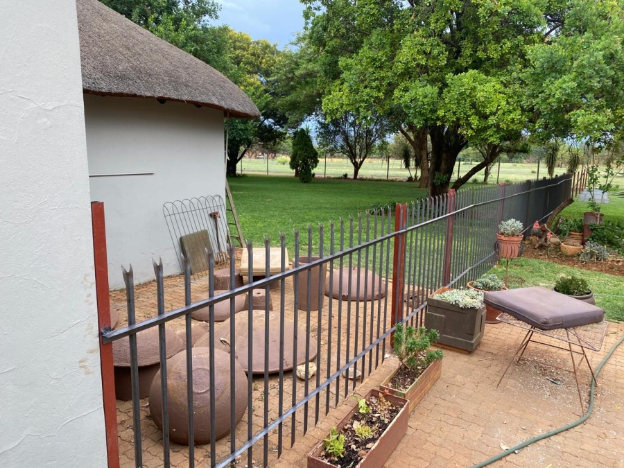 5 Bedroom Property for Sale in Rietfontein A H North West